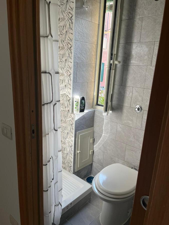 Casa Vacanza D&M Apartment Napoli Bagian luar foto