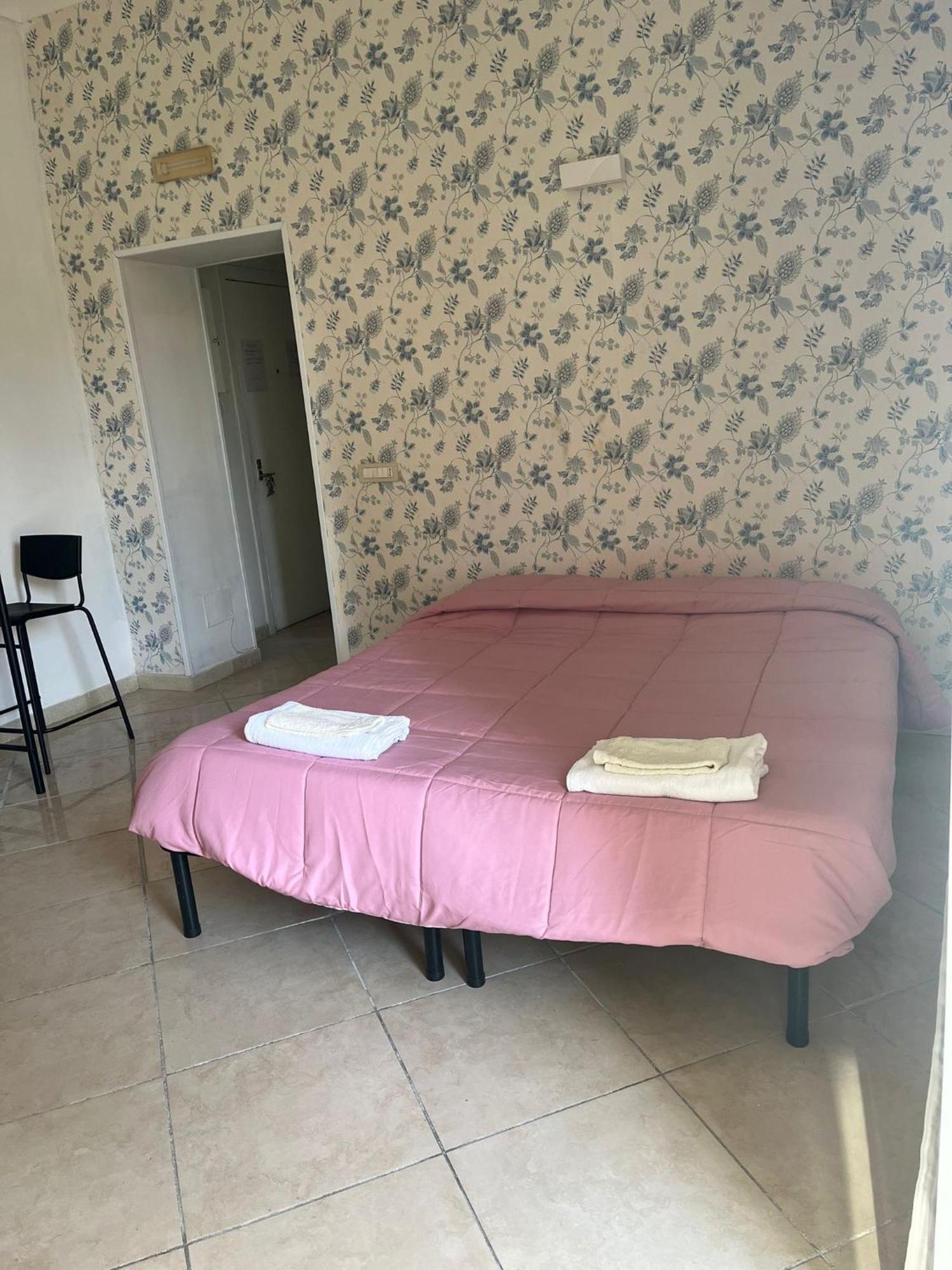 Casa Vacanza D&M Apartment Napoli Bagian luar foto